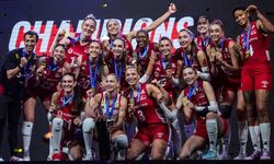 Şampiyon Türkiye! Filenin Sultanları Brezilya'yı 3-1 Yendi