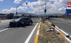 Erzincan'da 5 Kişinin Yaralandığı Trafik Kazası Kamerada
