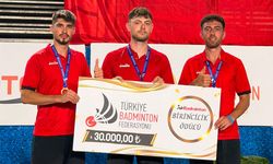 Air Badminton’da Türkiye Şampiyonluğu Erzincan’ın
