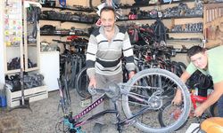 Erzincan'da Bisiklet Tamircilerinde Yaz Yoğunluğu