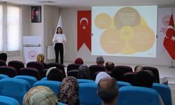 Erzincan’da Koruyucu Ailelere Önemli Eğitim