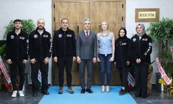 ACAR Gençlik Kulübünden Rektör Kuyrukluyıldız'a Ziyaret