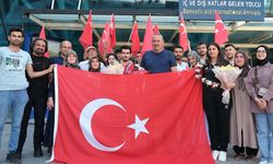 Bronz Madalyalı Şampiyon Erzincan’da Çiçeklerle Karşılandı