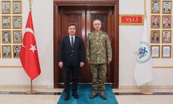 Tümgeneral Burhan Aktaş, Vali Aydoğdu’yu Ziyaret Etti