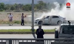 Seyir Halindeki Otomobil Bir Anda Alev Aldı