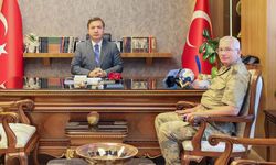 Vali Aydoğdu, İl Jandarma Komutanı Altundarak’ı Kabul Etti