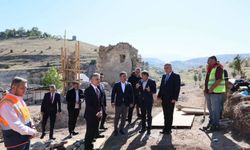 Sultan Melik Türbesinde Restorasyon Çalışmaları