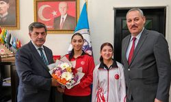 Başkan Aksun, Başarılı Sporcuları Kabul Etti