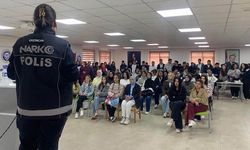 610 Üniversite Öğrencisine Narkorehber Eğitimi