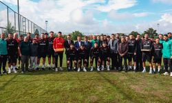 Erzincanspor Antrenmanı Öncesi Sürpriz Ziyaret