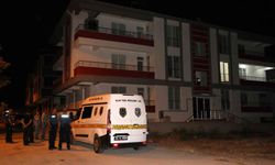 2 çocuk annesi kadın kocası tarafından 20 bıçak darbesiyle öldürüldü