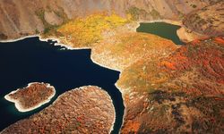 Nemrut Krater Gölü’nde sonbahar güzelliği