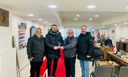 “Erzincan Muhtarı” Sosyal Medya Sitesinden Ajans Erzincan’a Plaket