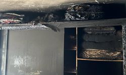 Elektrik kontağından çıkan yangında ev kullanılamaz hale geldi