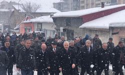 Kars deprem bölgeleri için tek yürek