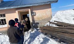 Susuz’daki çadırlar depremzedelere gönderildi