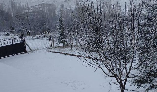 Malatya’da yüksek rakımlı bölgelerde kar yağışı etkili oldu