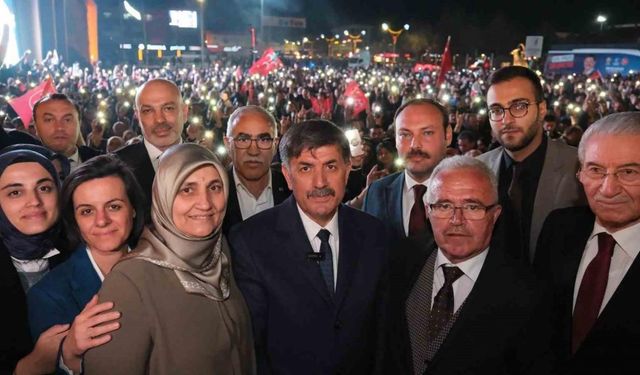 Erzincan Belediye Başkanlığını Cumhur İttifakı adayı Aksun kazandı