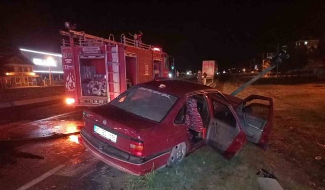 Tır ile otomobilin çarpıştığı kazada 2 kişi yaralandı