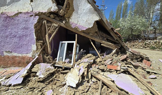 Tokat'taki depremler Kuzey Anadolu fayını tetikler mi?