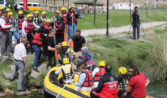 Engelli Vatandaşlara Yönelik Paraşüt ve Rafting Etkinliği Düzenlendi