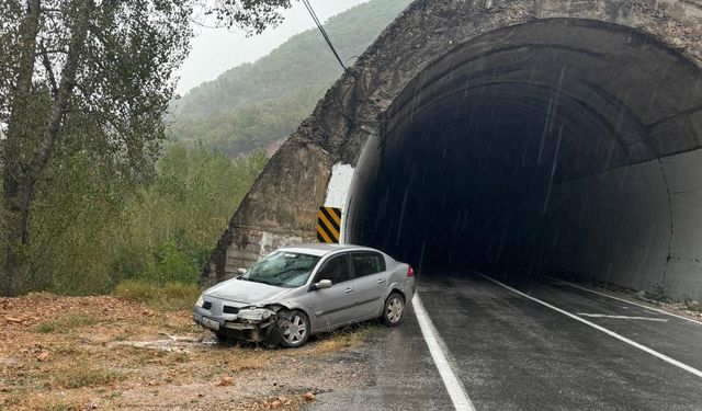 Tunceli’de sağanak yağış kazaya neden oldu