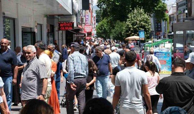 Erzincan’da Bayram Yoğunluğu Tatilcilerin de Akınıyla İki Katına Çıktı