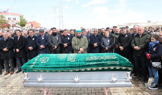 Hasan Eroğlu Dede Dualar Arasında Toprağa Verildi