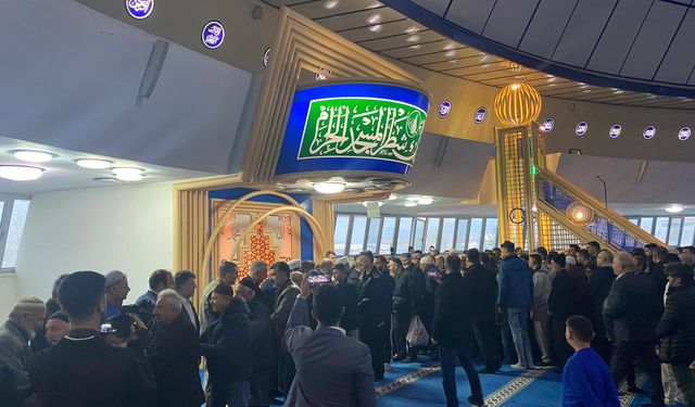 Terzibaba Camiinde Bayramlaşma Programı Düzenlendi