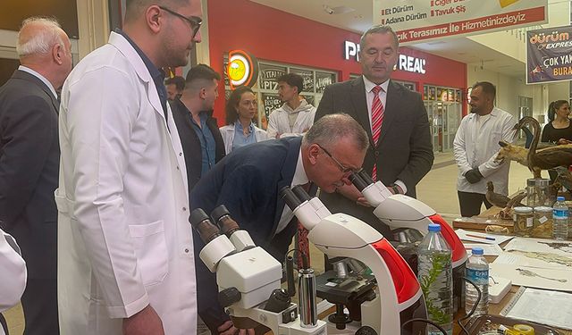 Rektör Prof. Dr. Akın Levent, 16 Nisan Dünya Biyologlar Günü Etkinliğine Katıldı