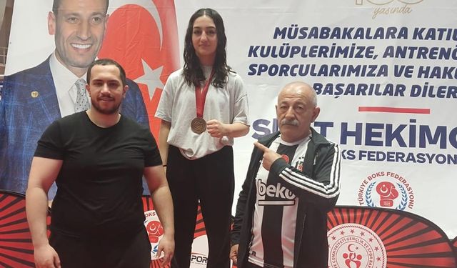 Yağmur Palut Türkiye Boks Şampiyonası'nda Üçüncü Oldu