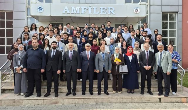 EBYÜ Hukuk Fakültesi'nde "İdeal Mesleğin Fragmanı" Söyleşisi Düzenlendi