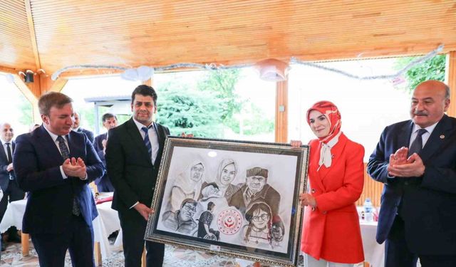 Bakan Göktaş'tan Ziyaretler