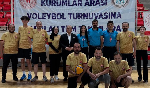 Erzincan Kurumlar arası Voleybol turnuvası başladı