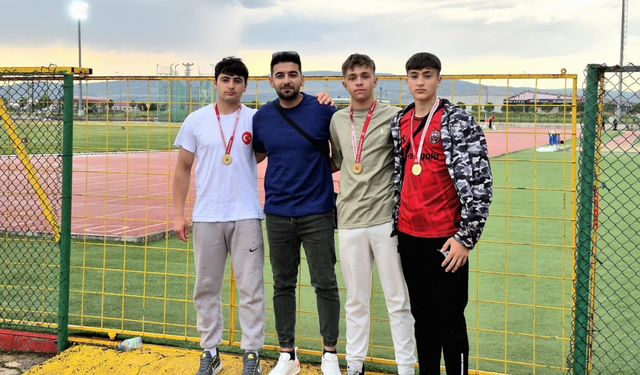 Erzincanlı Atletler Sivas'tan 3 Birincilikle Döndü