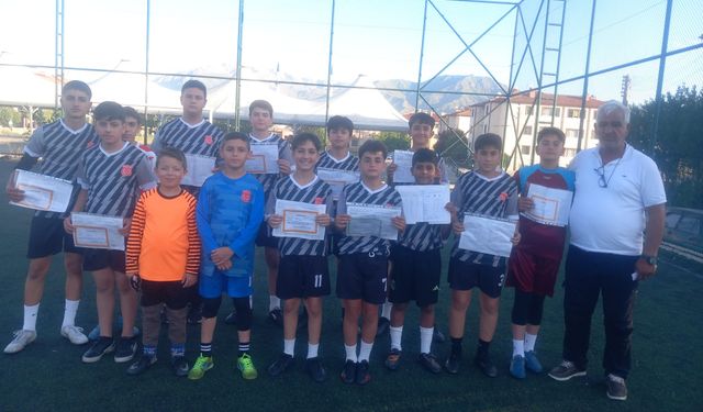 Mimar Sinan Spor Kulübü Eğitimde de Başarılı