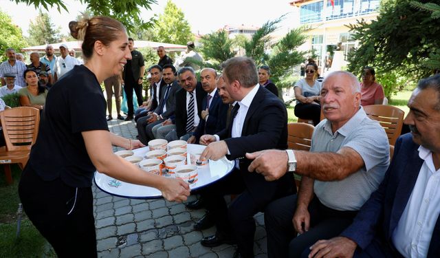 Muharrem Ayı Sona Erdi, Cemevinde Aşure İkramı Yapıldı