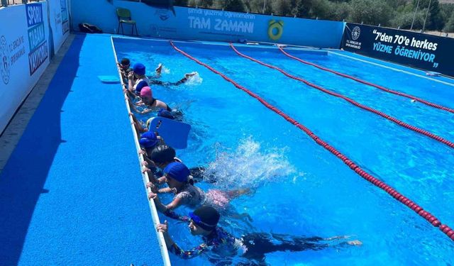 Tercan’da Yüzme Kursu Açıldı