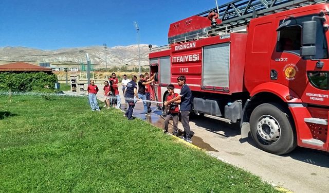 Öğrencilerden İtfaiye Müdürlüğüne Ziyaret