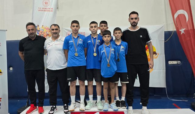 Erzincanlı Badmintoncular Erzurum’da Final Vizesini Aldı