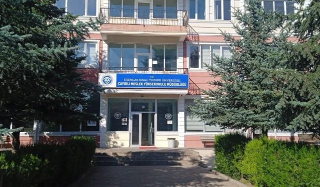 Çayırlı Meslek Yüksekokulu Hizmet Binası Depreme Dayanıksız Çıktı