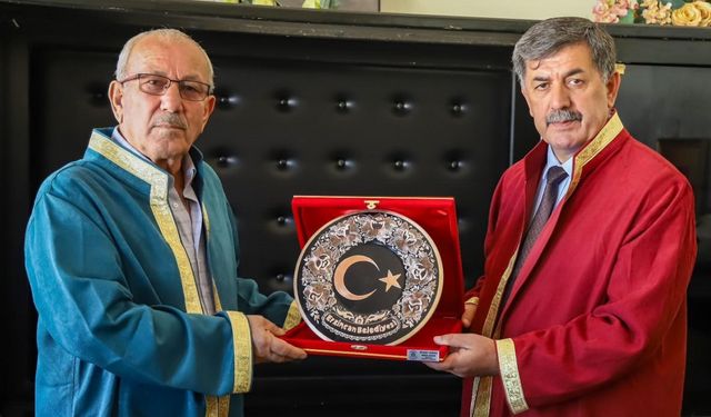 Erzincan’da "Yılın Ustası" unvanı mobilya ustasına