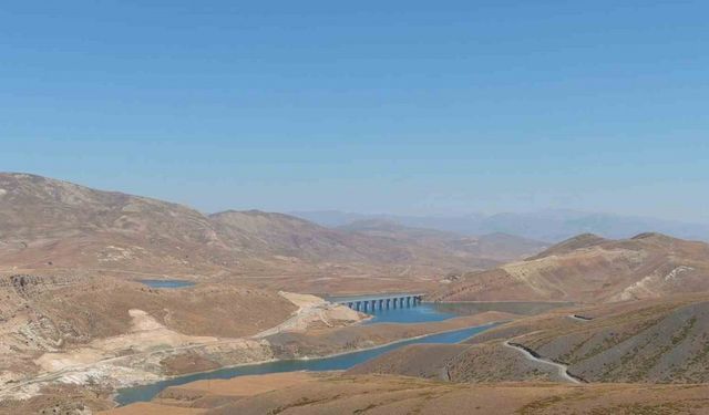 Turnaçayırı Barajı Sulamasıyla Erzincanlı Çiftçinin Yüzü Gülecek