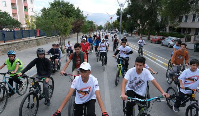 Erzincan'da "Avrupa Spor Haftası" Pedallarla Kutlandı