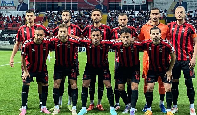 Erzincanspor Sahasında Liderden Fark Yedi; 0-4