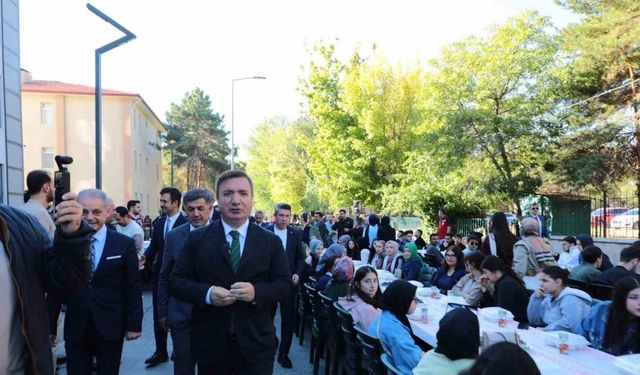 "Gençlik Programı" İle 847 EBYÜ Öğrencisi Maddi Destek Alacak
