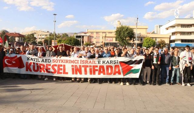 Erzincan’da Filistin’e Destek Yürüyüşü Düzenlendi