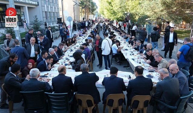 Erzincan Valiliği’nden EBYÜ Öğrencilerine Hoş Geldiniz Kahvaltısı