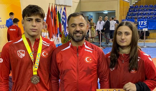 Ali Mustafa Balkan Güreş Şampiyonasında 3. Oldu
