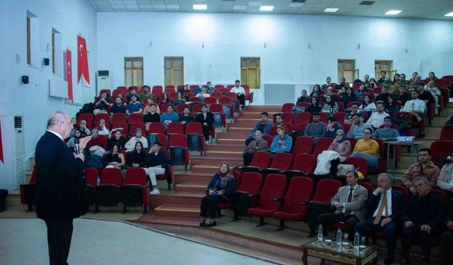 Prof. Dr. Polat, EBYÜ Tıp Fakültesinde ‘Bir Başarı Öyküsü’nü Anlattı